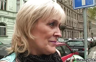 XXX Använd flaskan porrfilm på svenska med rakskum för onani