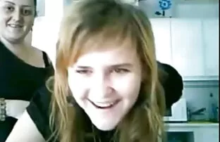 XXX Flickorna är i brand och svenska por filmer gå med dem