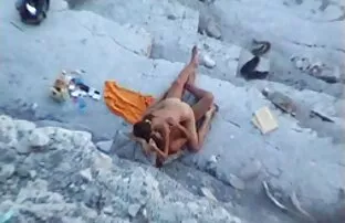XXX Amatör sex hemma med en ung flicka falska analsex porrfilm