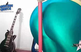XXX Nina Rivera gratis tecknad porrfilm vs Don som kommer att vinna? Välja